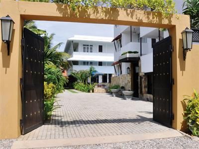 ST. LACHLAN HOTEL & SUITES GUESTHOUSE - 1