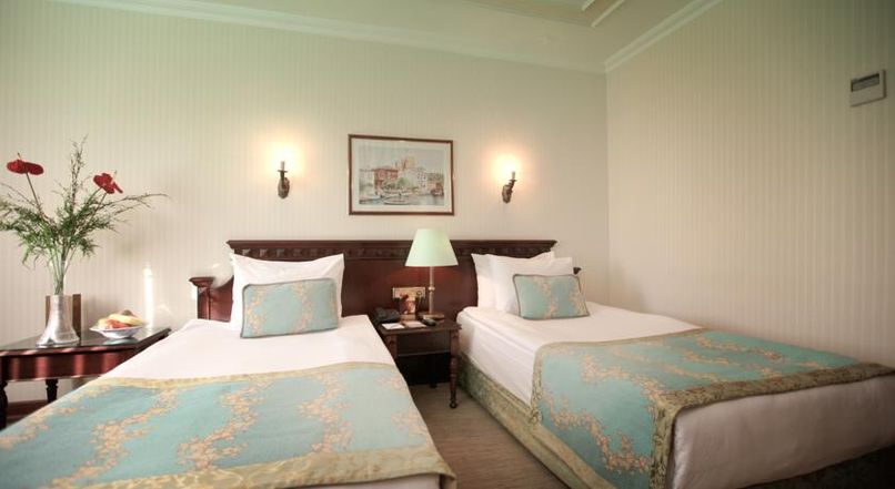 Hotel Bulvar Palas - 2