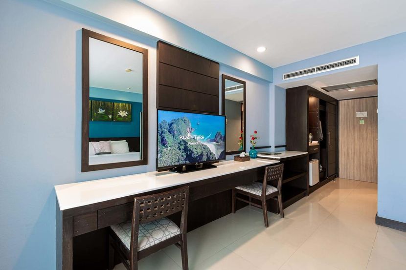 BLUE TARA HOTEL - 5