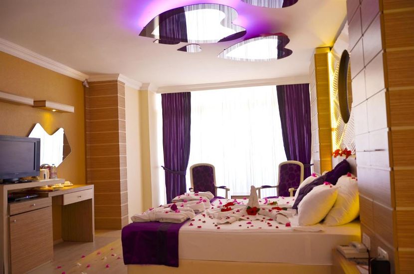 Caprea Hotel - 2