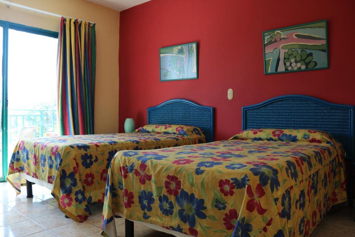 ISLAZUL LOS DELFINES - 19