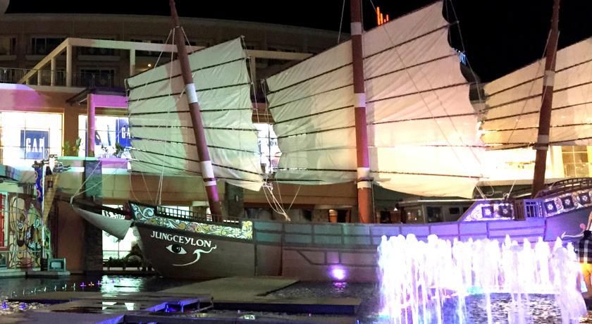 HEMINGWAYS HOTEL - 2