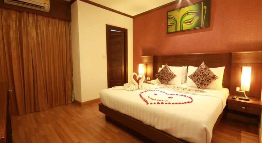 HEMINGWAYS HOTEL - 13