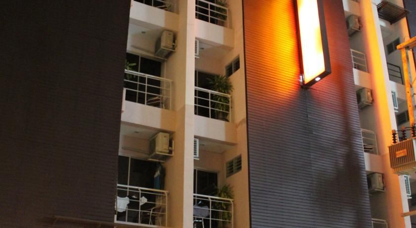 HEMINGWAYS HOTEL - 7