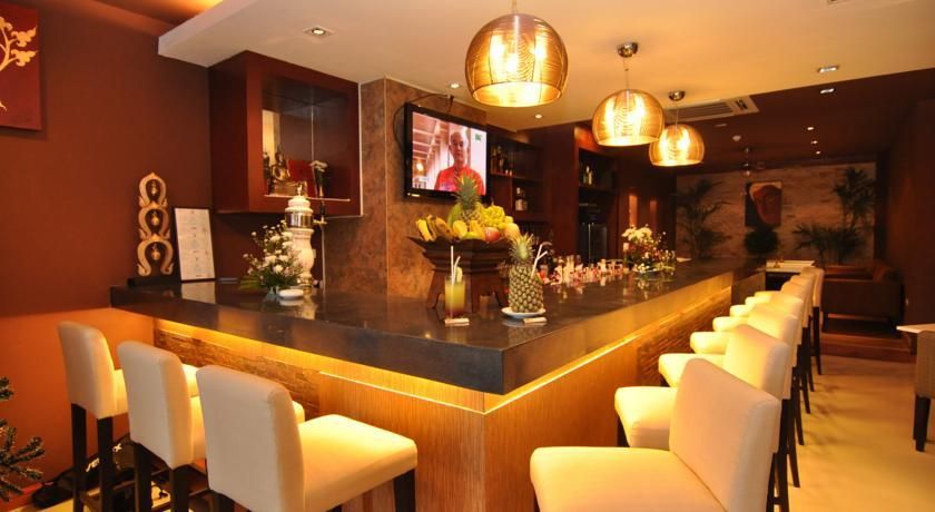 HEMINGWAYS HOTEL - 9