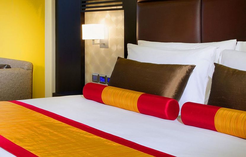 HUES BOUTIQUE HOTEL - 3