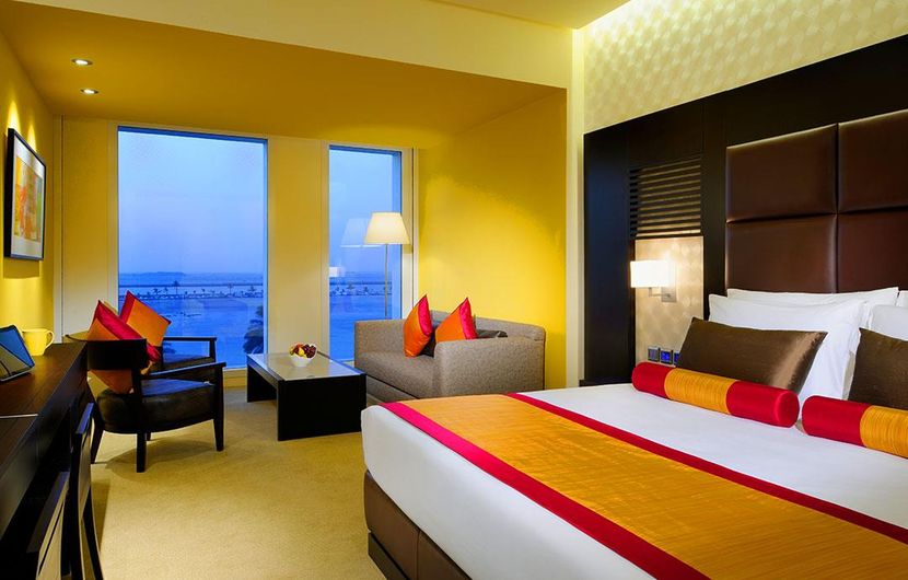 HUES BOUTIQUE HOTEL - 5