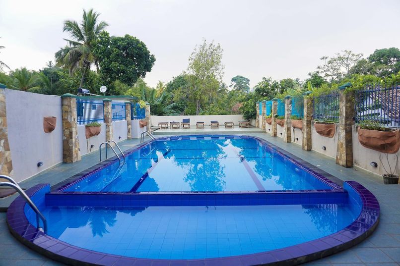 LAVENDISH BEACH (ex. COMARAN BEACH HOTEL) - 4