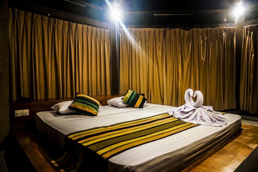 LAVENDISH BEACH (ex. COMARAN BEACH HOTEL) - 5