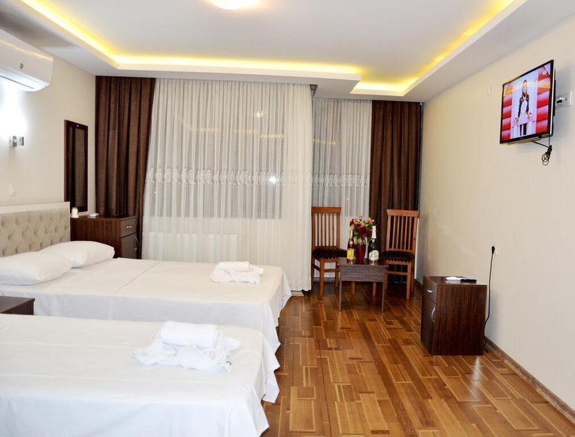 Grand Mark Hotel - 2