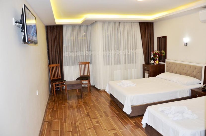 Grand Mark Hotel - 3
