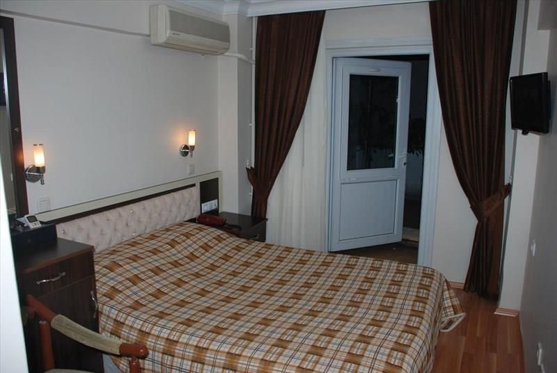 Grand Mark Hotel - 8