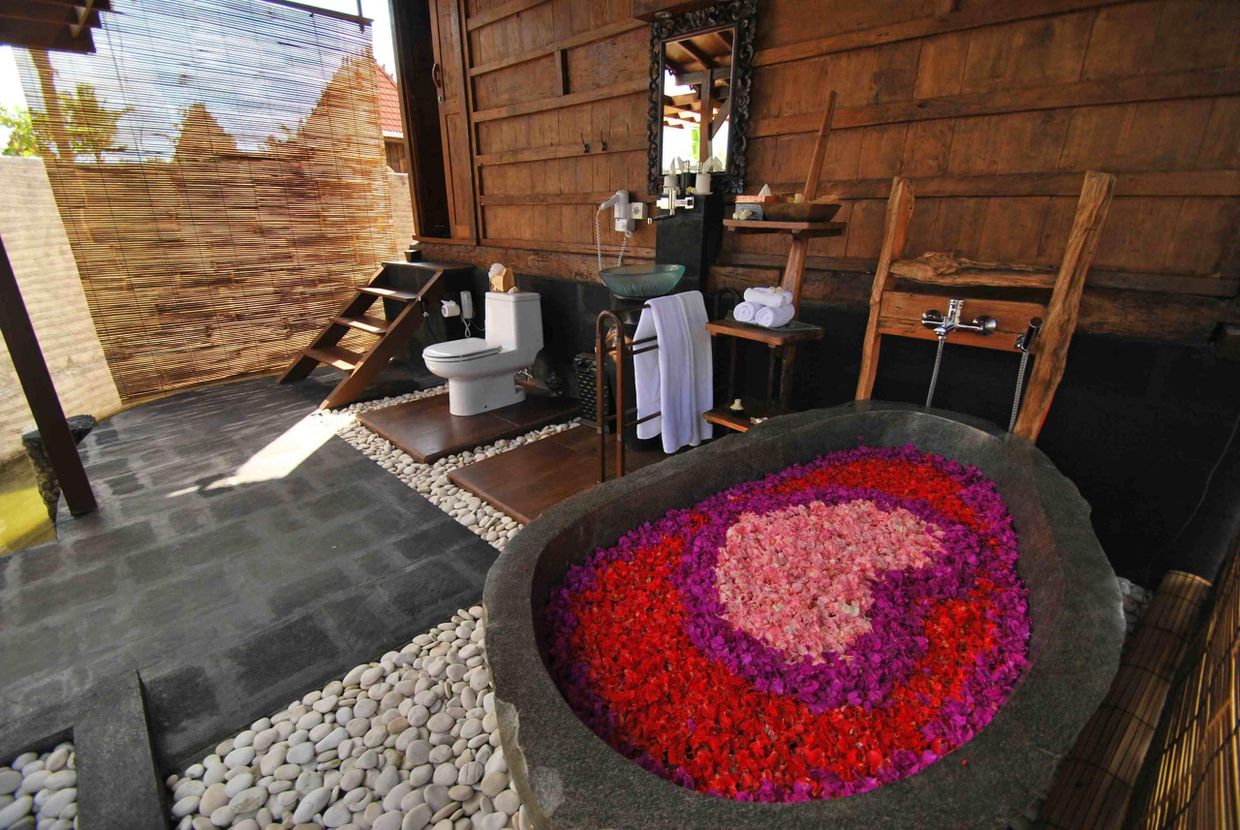 KAJANE YANGLONI - 23