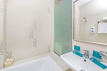 HOTEL 81 DICKSON - 3