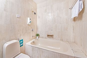 HOTEL 81 - TRISTAR - 2