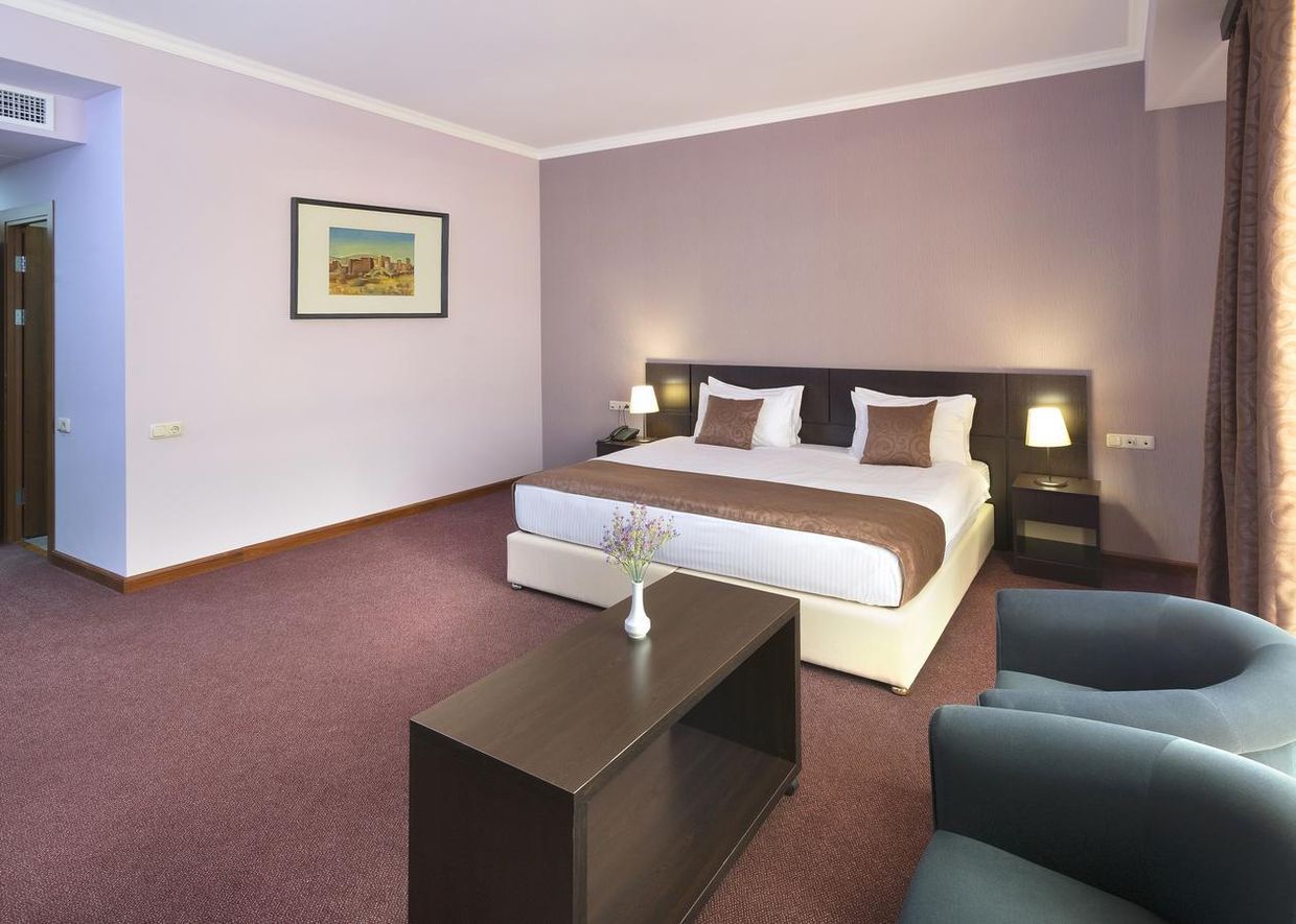 ANI CENTRAL INN HOTEL - 19
