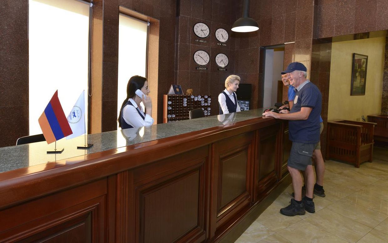 ANI CENTRAL INN HOTEL - 35