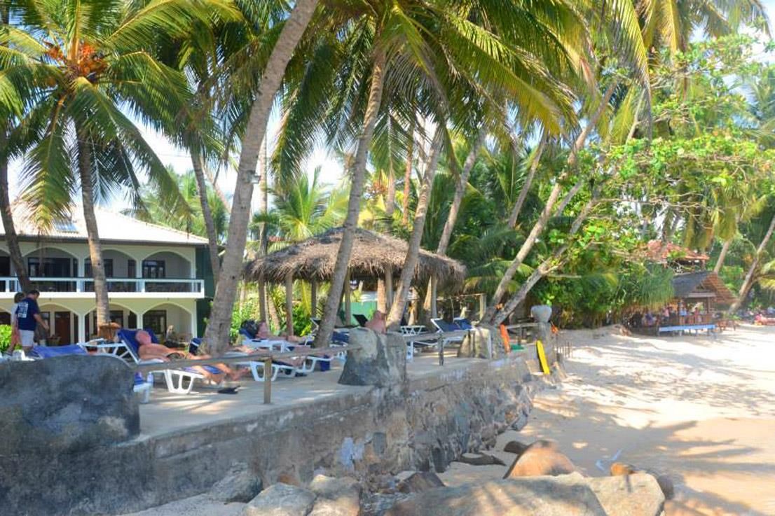 SRI GEMUNU BEACH - 7