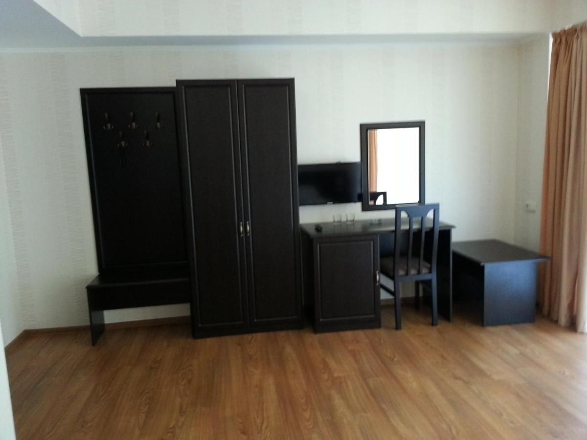 GREEN CLUB, гостевой дом - 15