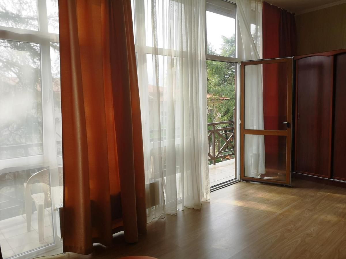 GREEN CLUB, гостевой дом - 6