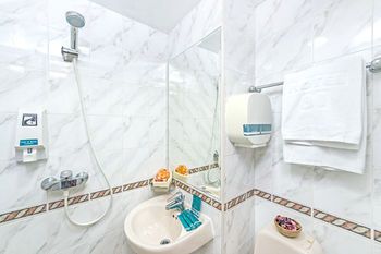 HOTEL 81 - ORCHID - 3