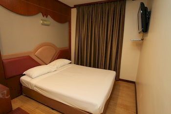 HOTEL 81 PALACE - 6