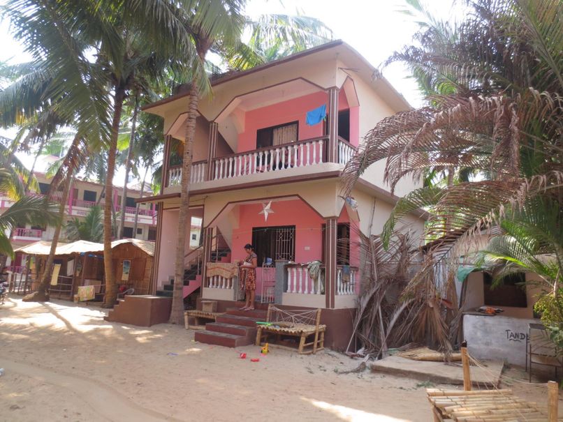 GODS GIFT GUEST HOUSE - 1