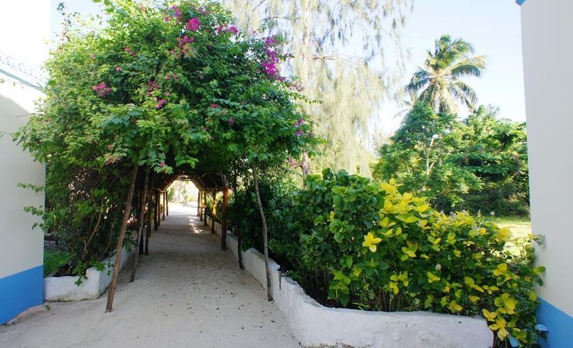 SMILES BEACH HOTEL - 5