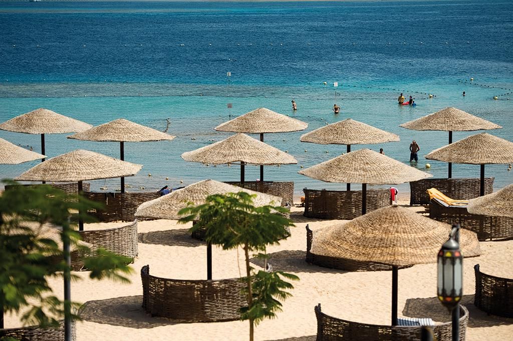 GRAND WATERWORLD FAMILY STAR MAKADI - 12