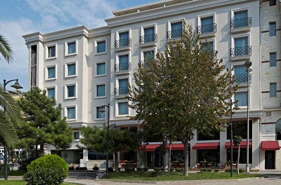 Ramada by Wyndham Istanbul Grand Bazaar - 1