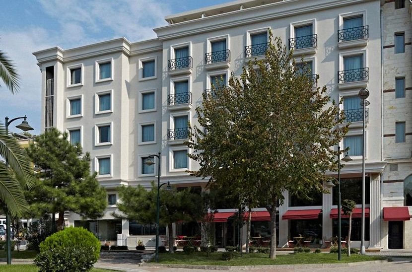 Ramada by Wyndham Istanbul Grand Bazaar - 1