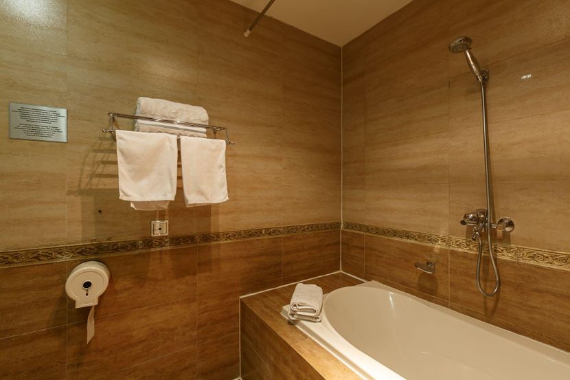 MOUNTAIN VIEW RESIDENCE - 5
