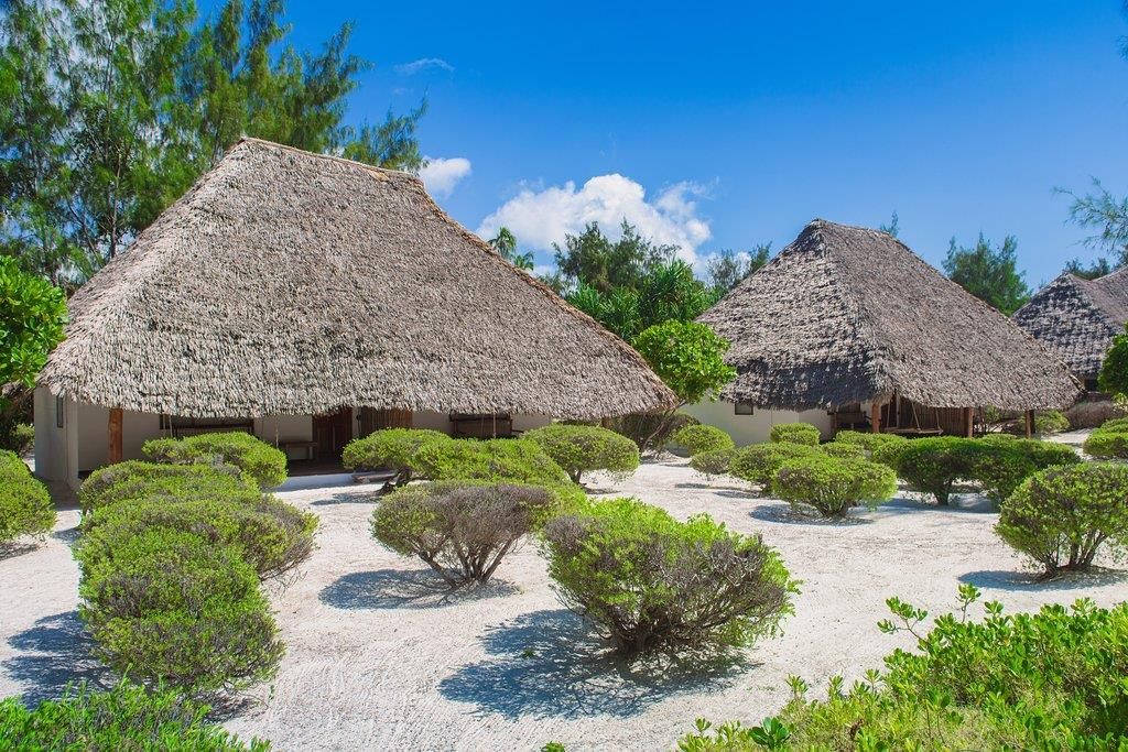 HAKUNA MAJIWE BEACH LODGE - 13