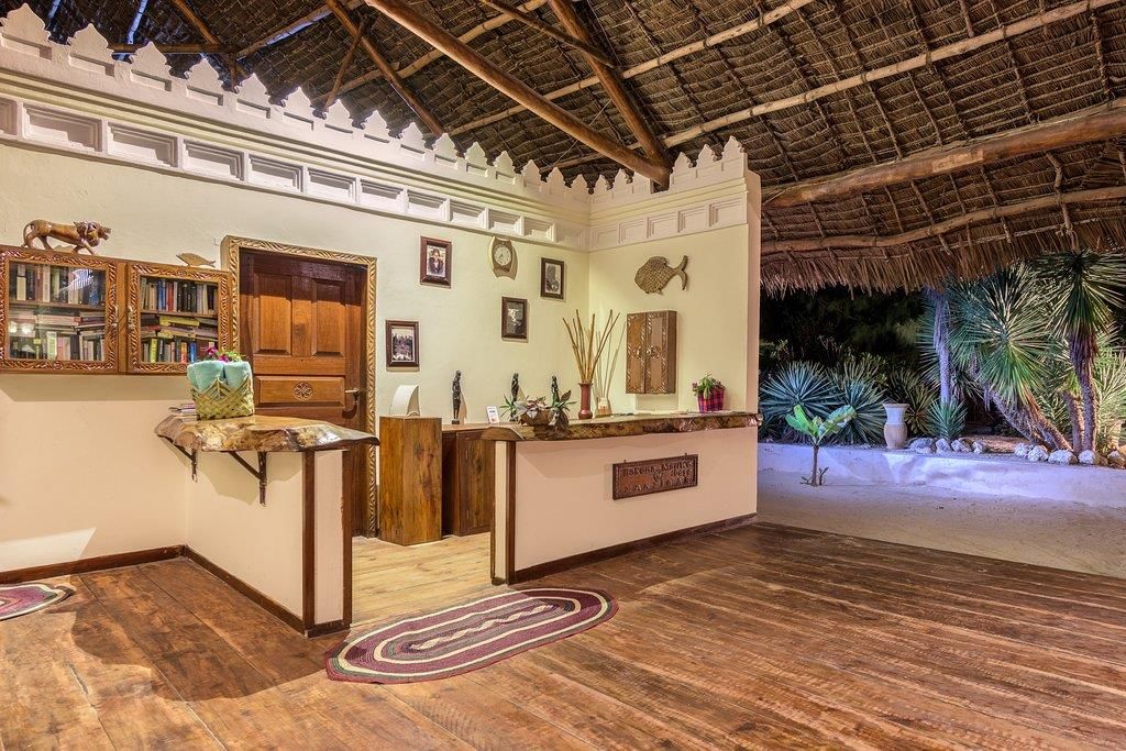 HAKUNA MAJIWE BEACH LODGE - 24