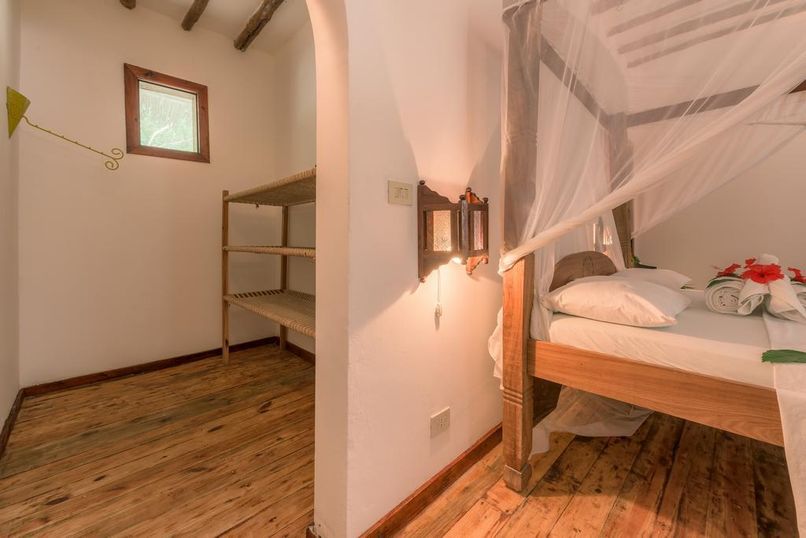 HAKUNA MAJIWE BEACH LODGE - 6