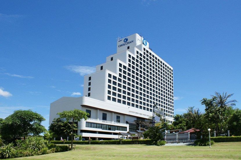 CHOLCHAN PATTAYA RESORT - 1