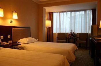 CHONGWENMEN HOTEL BEIJING - 11