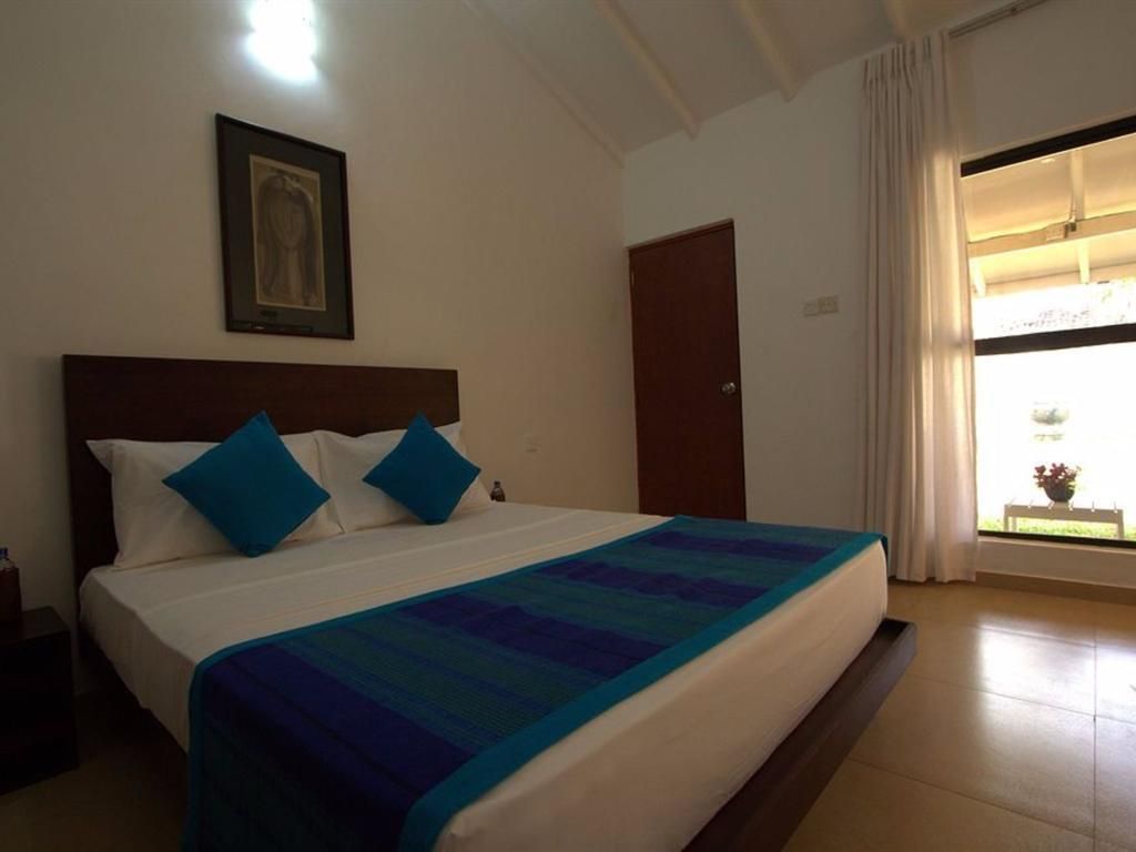 AMAGI BEACH GUESTHOUSE - 12