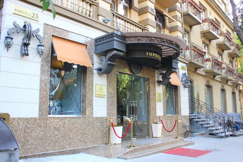 IMPERIAL PALACE HOTEL - 1