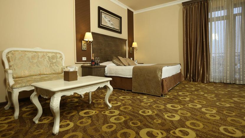 IMPERIAL PALACE HOTEL - 6