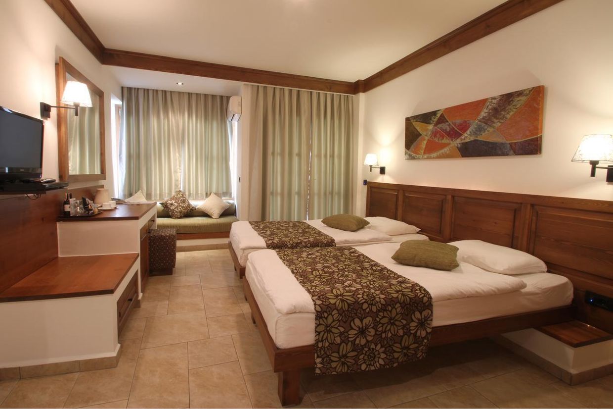 Montana Pine Resort - 33