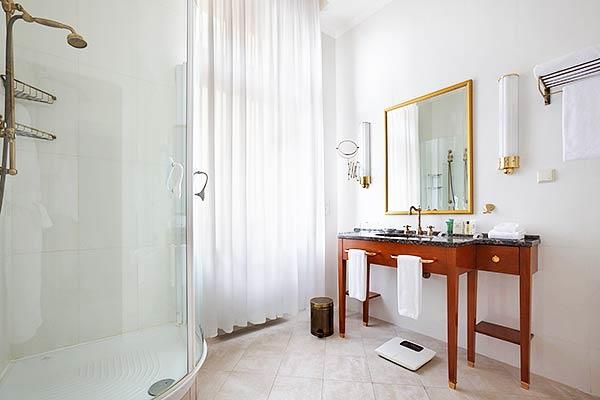 HILTON MOSCOW LENINGRADSKAYA - 19