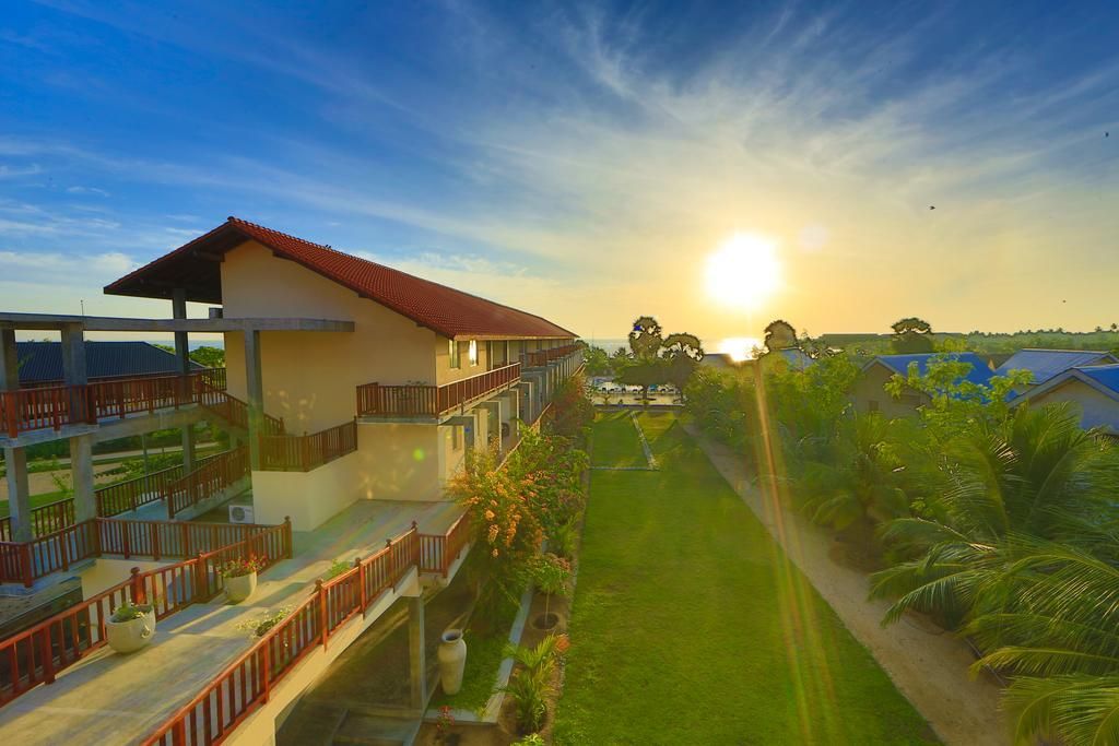 MARINA PASSIKUDAH - 3