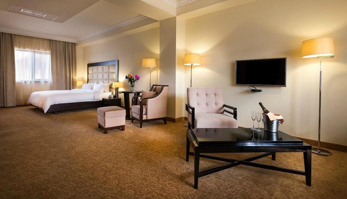 PARIS HOTEL YEREVAN - 11