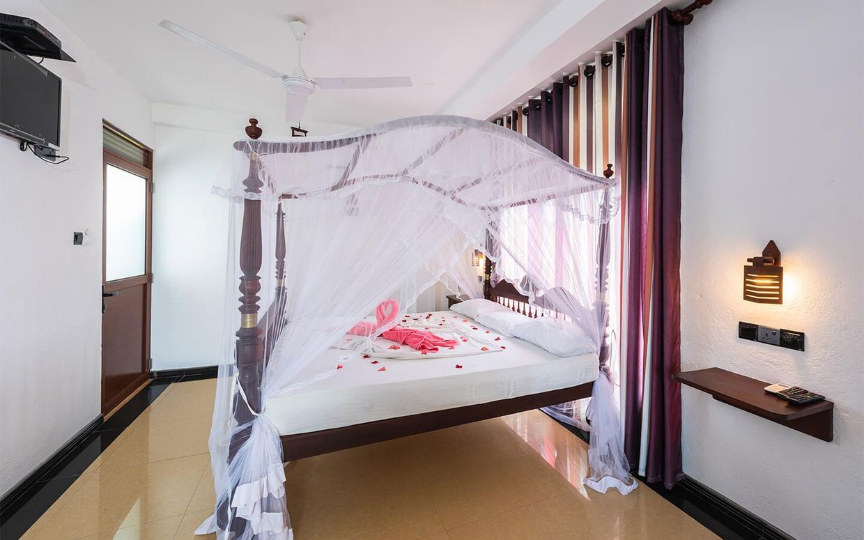 SEA VIEW BEACH IN UNAWATUANA - 3