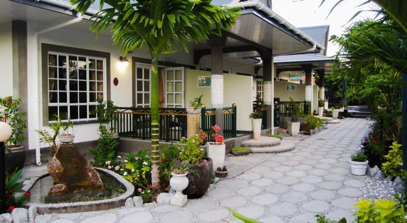 MAISON CHARME DE L ILE (only adults 12+) - 1