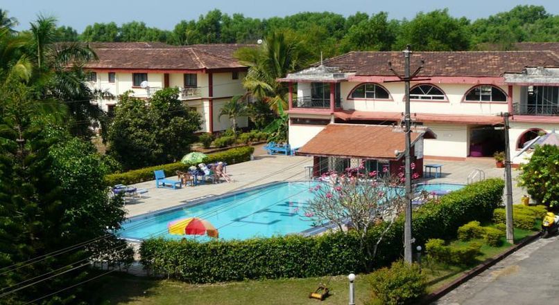 CLAREM GUESTHOUSE - 1