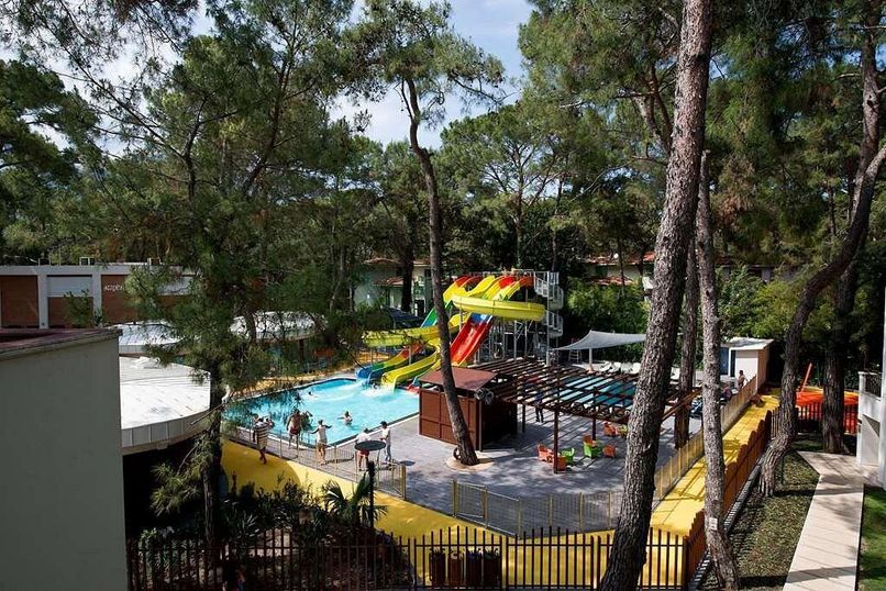 Seven Seas Hotel Life - 6