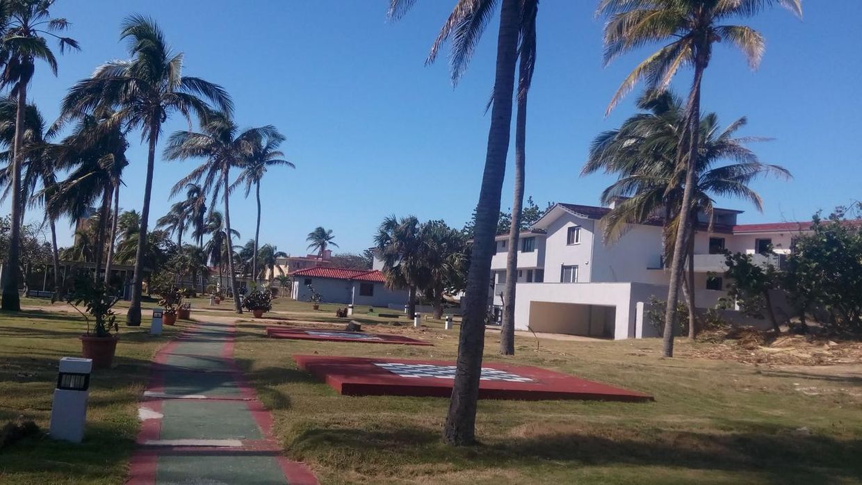 ISLAZUL CLUB KAREY - 11