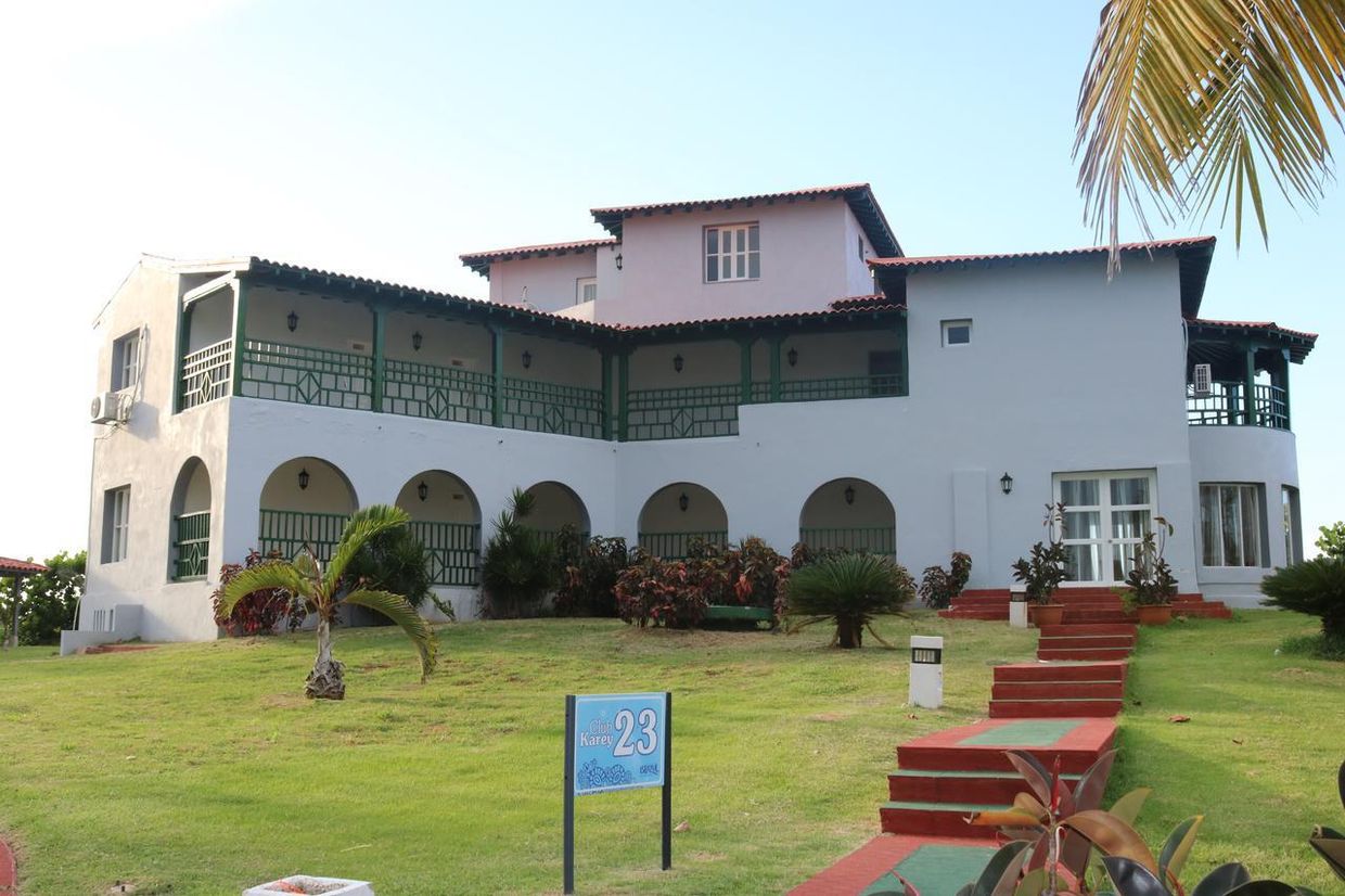 ISLAZUL CLUB KAREY - 19